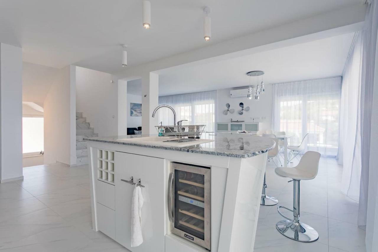 Villa Compass; Luxury Experience In Natural Bay. Ražanj Zewnętrze zdjęcie